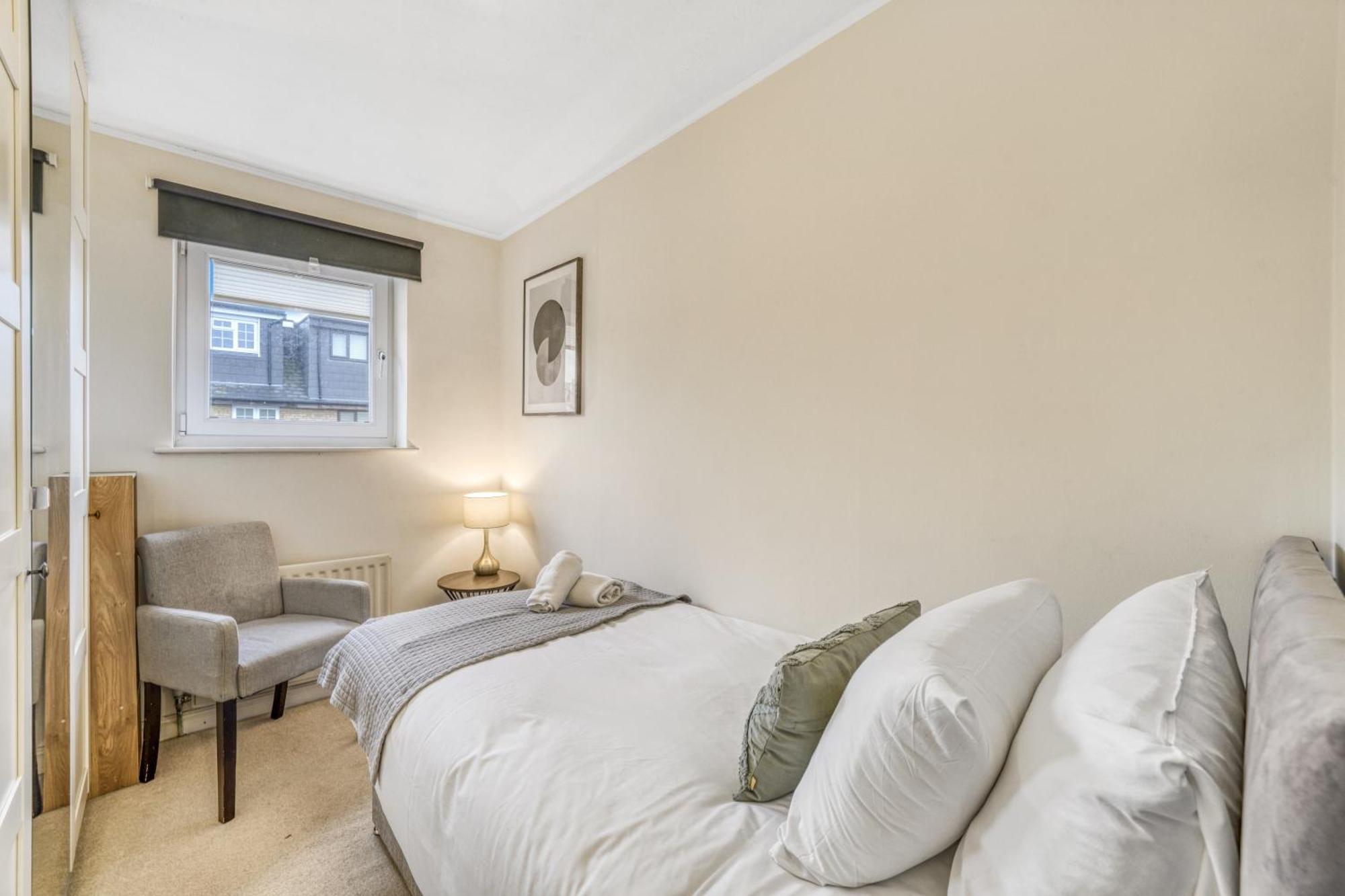 Executive 4 Bedroom Town House In Canada Water Free Wifi & Parking By City Stay Aparts Londen Buitenkant foto