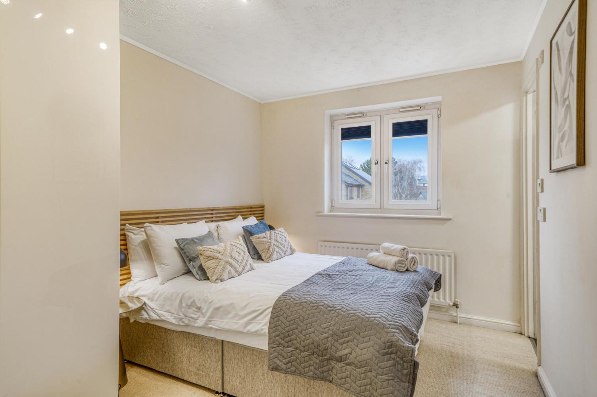 Executive 4 Bedroom Town House In Canada Water Free Wifi & Parking By City Stay Aparts Londen Buitenkant foto